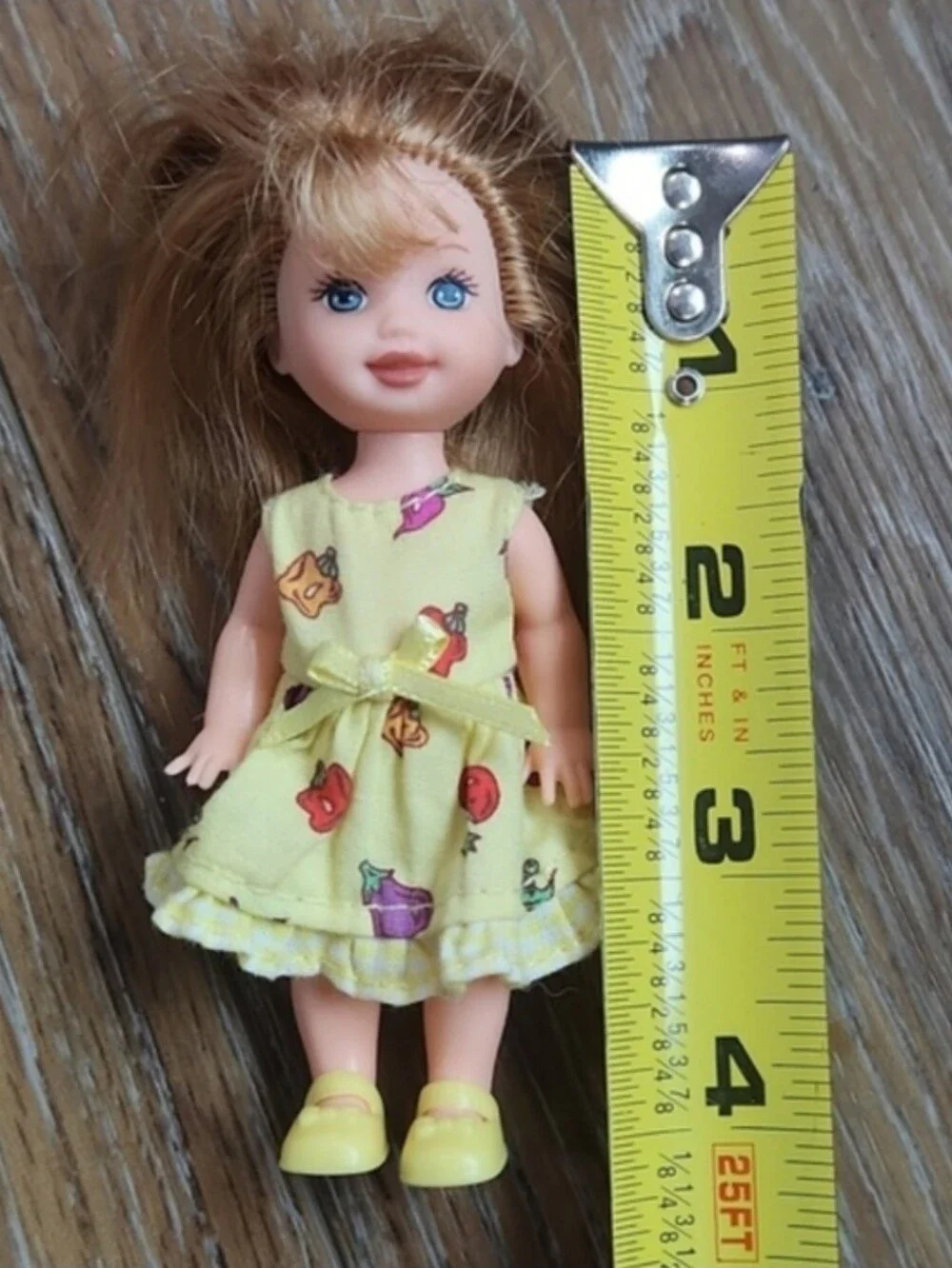 Vintage Gardening Melody Barbie Doll Yellow Dress